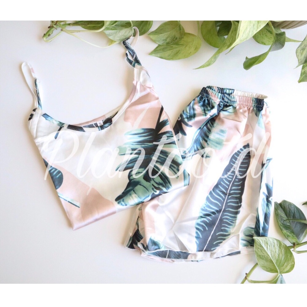 🌿Matching Set Plant Pjs🌿